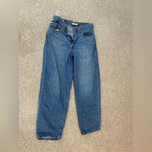 Levi’s baggy dad jeans